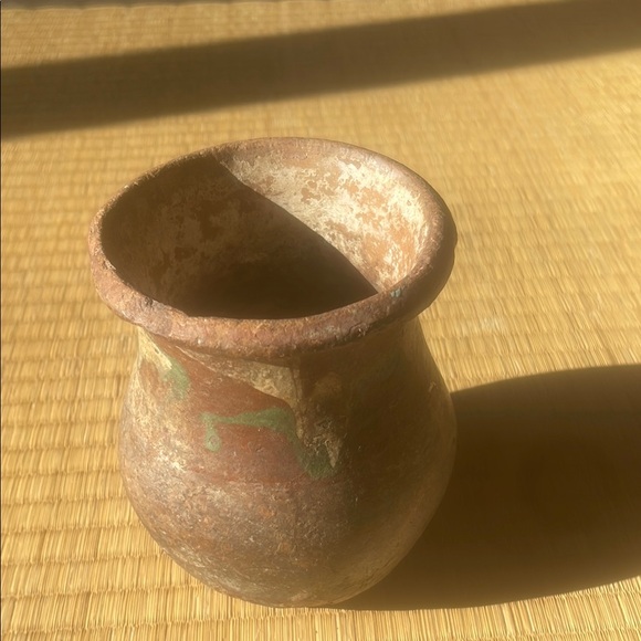 Rustic vintage small pot.